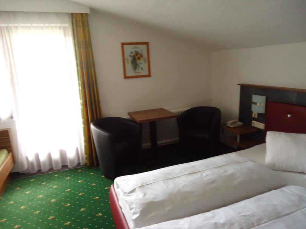 Hotel Dorfgasthof Schloesslstube Stuhlfelden Szoba fotó