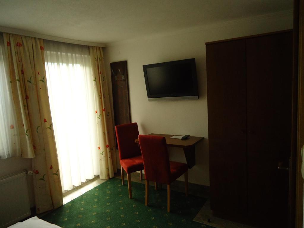 Hotel Dorfgasthof Schloesslstube Stuhlfelden Szoba fotó