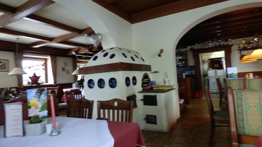 Hotel Dorfgasthof Schloesslstube Stuhlfelden Kültér fotó